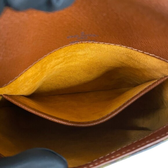 LOUIS VUITTON Brown Monogram Leather Pochette Shoulder Bag - Picture 10 of 10